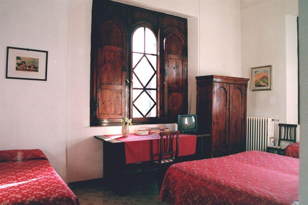 Alla Residenza Domus Minervae Perugia Bagian luar foto