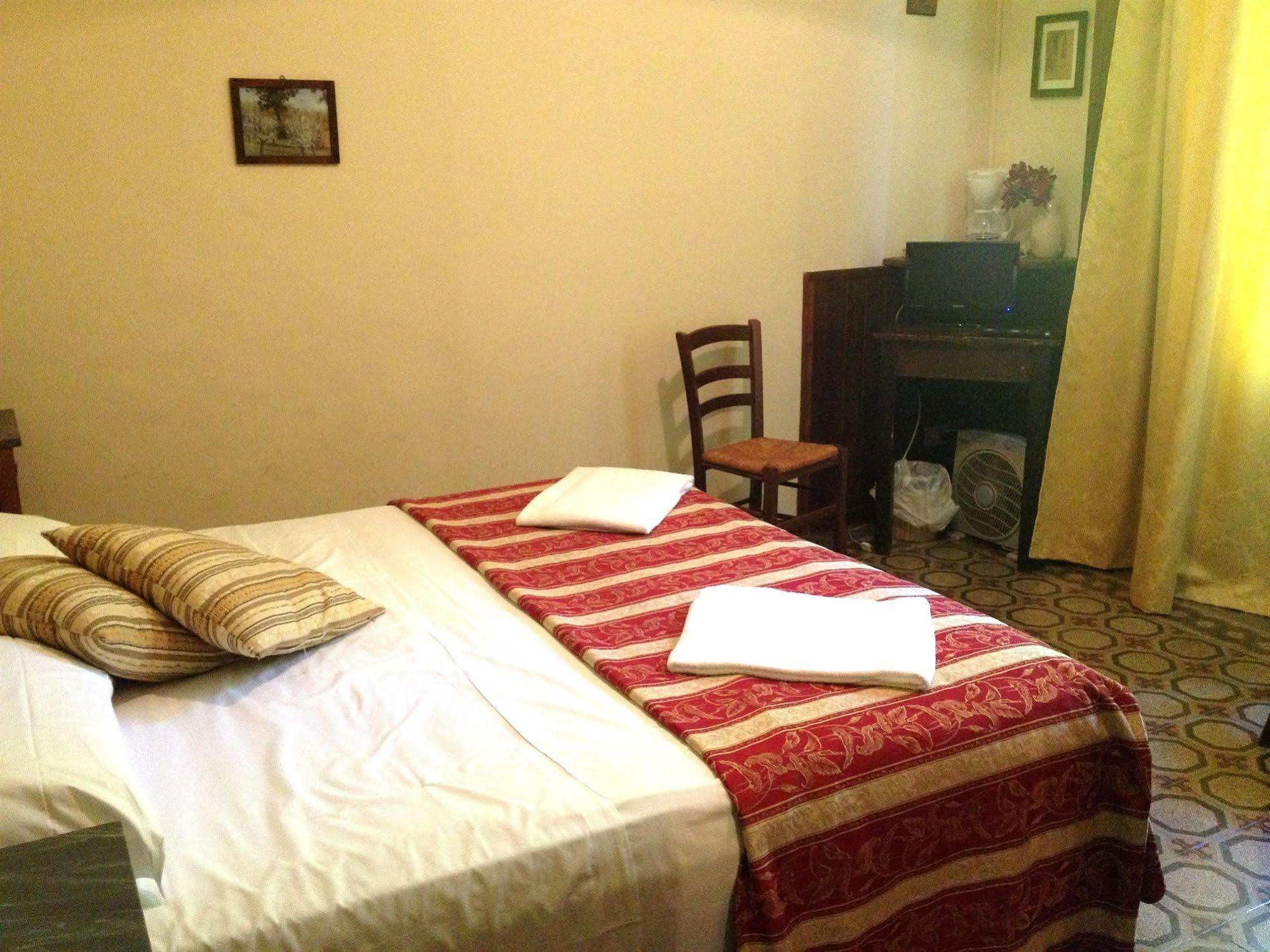Alla Residenza Domus Minervae Perugia Bagian luar foto